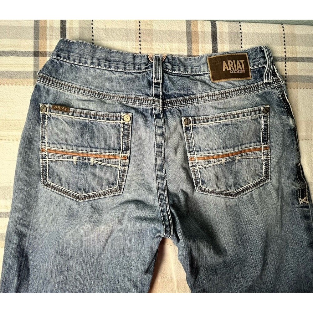 Ariat Jeans 32x38 Blue M4 Relaxed Boot Whiskered Western Workwear Thick Stitch - Picture 3 of 10